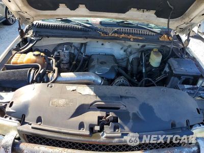 Zdjęcie 11 z 12 samochodu: 2001 CHEVROLET SILVERADO K2500 HEAVY DUTY VIN:1GCHK23U11F162774 - miniatura