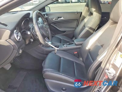 Zdjęcie 7 z 12 samochodu: 2018 MERCEDES-BENZ CLA 250 4MATIC VIN:WDDSJ4GB0JN525915 - miniatura