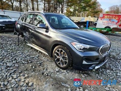 Czwarte zdjęcie samochodu z boku: 2021 BMW X1 XDRIVE28I VIN:WBXJG9C04M5S15764 - miniatura
