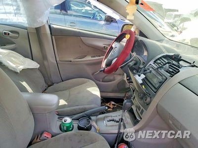 Zdjęcie 7 z 12 samochodu: 2012 TOYOTA COROLLA LE VIN:2T1BU4EE8CC911082 - miniatura
