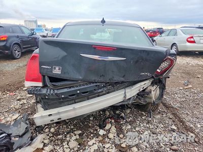 Zdjęcie 6 z 12 samochodu: 2015 CHRYSLER 300 VIN:2C3CCASGXFH797953 - miniatura