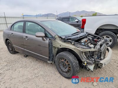 Czwarte zdjęcie samochodu z boku: 2009 HONDA CIVIC LX VIN:19XFA16539E048886 - miniatura