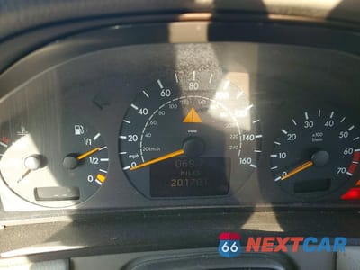 Zdjęcie 9 z 11 samochodu: 2002 MERCEDES-BENZ E 430 VIN:WDBJF70J22B481959 - miniatura