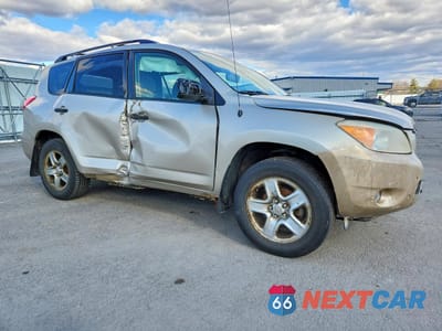 Czwarte zdjęcie samochodu z boku: 2007 TOYOTA RAV4 BASE VIN:JTMBD35V475078698 - miniatura