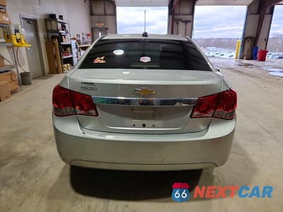 Zdjęcie 6 z 12 samochodu: 2015 CHEVROLET CRUZE LS VIN:1G1PA5SG4F7109234 - miniatura
