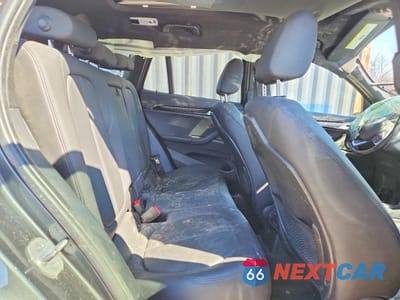 Zdjęcie 11 z 13 samochodu: 2019 BMW X1 XDRIVE28I VIN:WBXHT3C56K5L35503 - miniatura