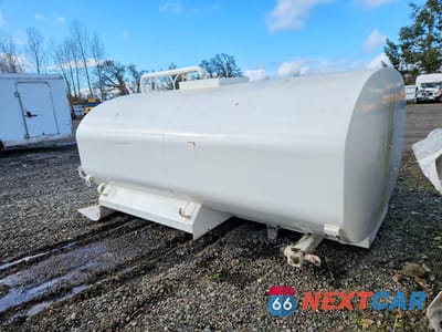 Zdjęcie 11 z 13 samochodu: 2010 FORD F750 SUPER DUTY TANK TRUCK VIN:3FRNF7FCXAV274851 - miniatura