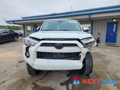 Piąte zdjęcie samochodu w środku: 2024 TOYOTA 4RUNNER SR5 PREMIUM VIN:JTENU5JR6R6233391 - miniatura