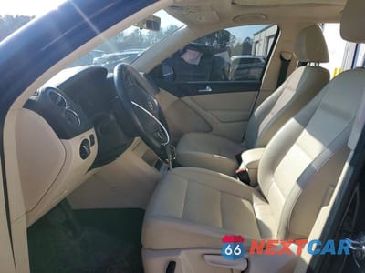 Zdjęcie 7 z 11 samochodu: 2013 VOLKSWAGEN TIGUAN S VIN:WVGBV3AX6DW613729 - miniatura