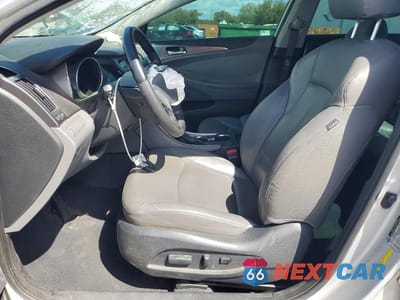 Zdjęcie 7 z 13 samochodu: 2012 HYUNDAI SONATA HYBRID BASE VIN:KMHEC4A41CA035890 - miniatura