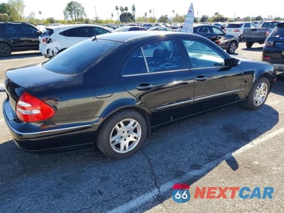 Trzecie zdjęcie samochodu z tyłu: 2006 MERCEDES-BENZ E 350 VIN:WDBUF56J56A758012 - miniatura