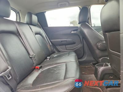 Zdjęcie 10 z 12 samochodu: 2015 CHEVROLET SONIC LTZ VIN:1G1JE6SB6F4106518 - miniatura