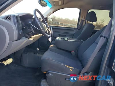 Zdjęcie 7 z 12 samochodu: 2011 CHEVROLET SILVERADO K1500 LS VIN:3GCPKREA9BG163551 - miniatura