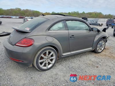 Trzecie zdjęcie samochodu z tyłu: 2018 VOLKSWAGEN BEETLE SE VIN:3VWJD7ATXJM713591 - miniatura
