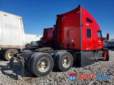 Czwarte zdjęcie samochodu z boku: 2023 KENWORTH T680 SEMI TRUCK VIN:1XKYD49X6PJ230178 - miniatura