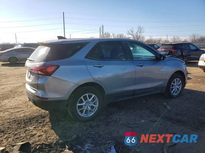 Trzecie zdjęcie samochodu z tyłu: 2024 CHEVROLET EQUINOX LS VIN:3GNAXHEG7RL203625 - miniatura