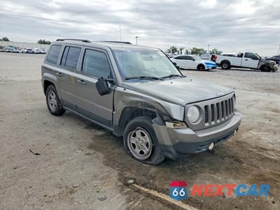 Czwarte zdjęcie samochodu z boku: 2013 JEEP PATRIOT SPORT VIN:1C4NJPBA8DD139275 - miniatura