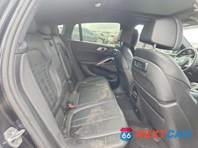 Zdjęcie 11 z 14 samochodu: 2021 BMW X6 M50I VIN:5UXCY8C01M9F58300 - miniatura