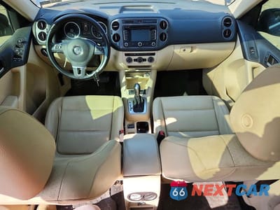 Zdjęcie 8 z 12 samochodu: 2013 VOLKSWAGEN TIGUAN S VIN:WVGBV3AX4DW565406 - miniatura