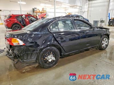 Trzecie zdjęcie samochodu z tyłu: 2010 KIA OPTIMA LX VIN:KNAGG4A80A5395773 - miniatura