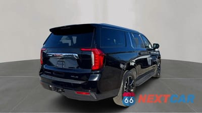 Czwarte zdjęcie samochodu z boku: 2022 GMC YUKON XL C1500 SLE VIN:1GKS1FKT7NR214765 - miniatura