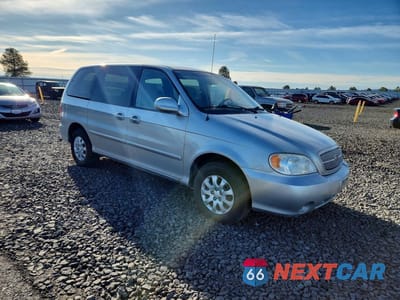 Czwarte zdjęcie samochodu z boku: 2005 KIA SEDONA LX VIN:KNDUP132056760935 - miniatura