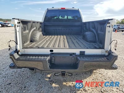 Zdjęcie 6 z 12 samochodu: 2025 FORD F350 SUPER DUTY VIN:1FT8W3BMXSEC60561 - miniatura