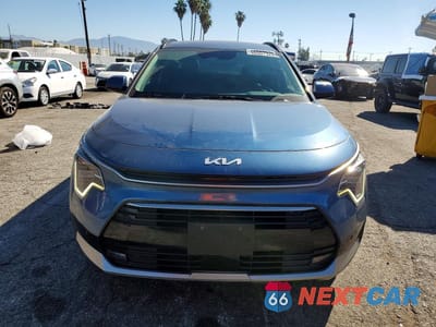 Piąte zdjęcie samochodu w środku: 2023 KIA NIRO PLUG-IN HYBRID SX TOURING VIN:KNDCR3LF7P5068328 - miniatura