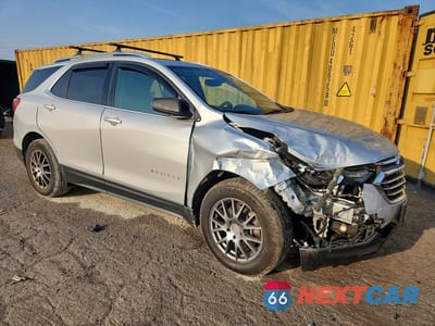Czwarte zdjęcie samochodu z boku: 2018 CHEVROLET EQUINOX PREMIER VIN:2GNAXWEX5J6210814 - miniatura
