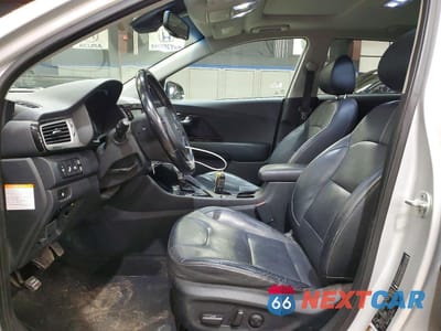 Zdjęcie 7 z 13 samochodu: 2018 KIA NIRO TOURING VIN:KNDCE3LC1J5118312 - miniatura