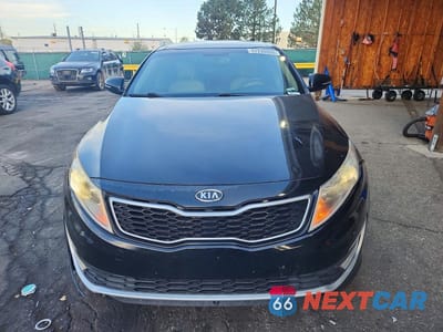 Piąte zdjęcie samochodu w środku: 2011 KIA OPTIMA HYBRID BASE VIN:KNAGM4ADXB5000957 - miniatura