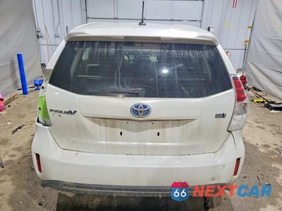 Zdjęcie 6 z 14 samochodu: 2015 TOYOTA PRIUS V FIVE VIN:JTDZN3EU5FJ036002 - miniatura