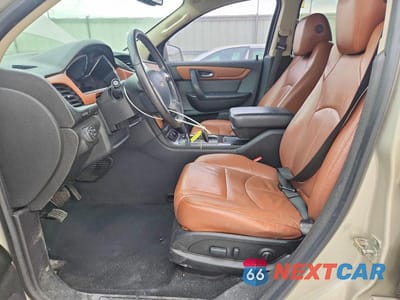 Zdjęcie 7 z 12 samochodu: 2016 CHEVROLET TRAVERSE LT VIN:1GNKRHKD3GJ321541 - miniatura