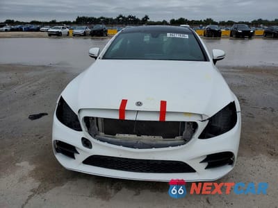 Piąte zdjęcie samochodu w środku: 2019 MERCEDES-BENZ C 300 4MATIC VIN:WDDWJ8EB1KF861788 - miniatura