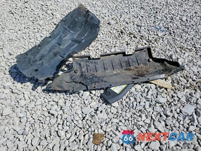 Zdjęcie 13 z 13 samochodu: 2018 JEEP WRANGLER UNLIMITED SPORT VIN:1C4HJXDN4JW227785 - miniatura