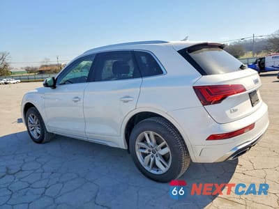 Drugie zdjęcie samochodu z przodu: 2023 AUDI Q5 PREMIUM 45 VIN:WA1GAAFY7P2149867 - miniatura