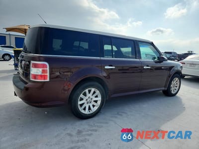 Trzecie zdjęcie samochodu z tyłu: 2010 FORD FLEX VIN:2FMGK5CC6ABA91220 - miniatura