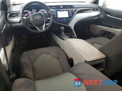 Zdjęcie 8 z 12 samochodu: 2018 TOYOTA CAMRY LE VIN:4T1B11HK7JU053284 - miniatura
