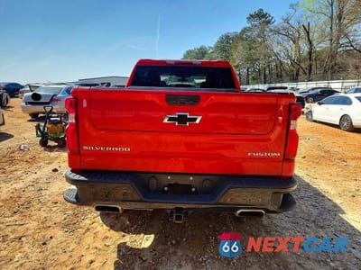 Zdjęcie 6 z 12 samochodu: 2021 CHEVROLET SILVERADO K1500 TRAIL BOSS CUSTOM VIN:3GCPYCEF8MG315796 - miniatura