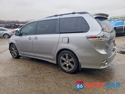 Drugie zdjęcie samochodu z przodu: 2017 TOYOTA SIENNA SE PREMIUM 8-PASSENGER VIN:5TDXZ3DC8HS821382 - miniatura