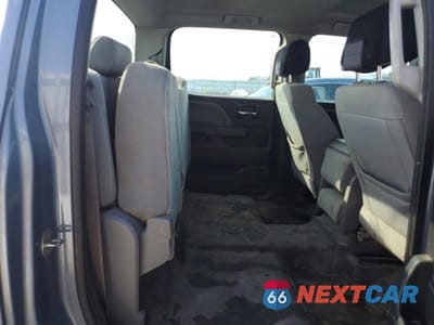 Zdjęcie 10 z 12 samochodu: 2016 CHEVROLET SILVERADO K2500 HEAVY DUTY VIN:1GC1KUEG6GF179499 - miniatura