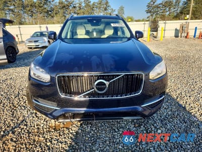 Piąte zdjęcie samochodu w środku: 2019 VOLVO XC90 T5 MOMENTUM VIN:YV4102CK5K1445437 - miniatura