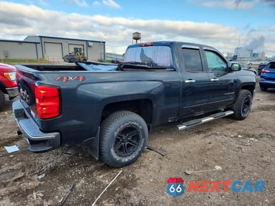 Trzecie zdjęcie samochodu z tyłu: 2019 CHEVROLET SILVERADO LD K1500 LT VIN:2GCVKPEC1K1130727 - miniatura
