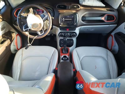 Zdjęcie 8 z 13 samochodu: 2016 JEEP RENEGADE LIMITED VIN:ZACCJBDT8GPC60547 - miniatura