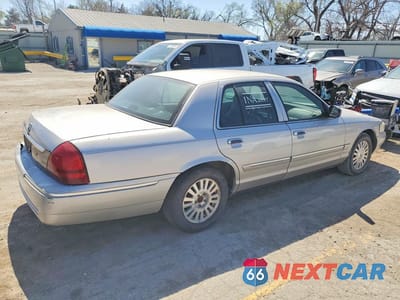 Trzecie zdjęcie samochodu z tyłu: 2006 MERCURY GRAND MARQUIS LS VIN:2MEFM75V96X646254 - miniatura