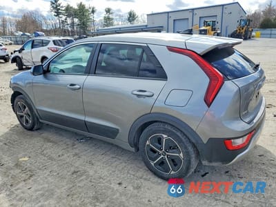 Drugie zdjęcie samochodu z przodu: 2023 KIA NIRO LX VIN:KNDCP3LE5P5064887 - miniatura