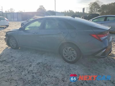 Drugie zdjęcie samochodu z przodu: 2024 HYUNDAI ELANTRA SEL VIN:KMHLM4DG6RU829687 - miniatura