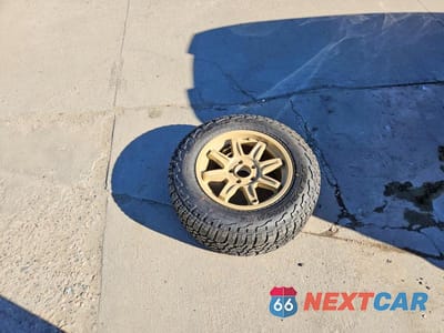 Zdjęcie 13 z 13 samochodu: 2008 PORSCHE CAYENNE TURBO VIN:WP1AC29P28LA90719 - miniatura