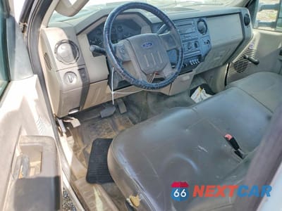 Zdjęcie 8 z 12 samochodu: 2009 FORD F350 SUPER DUTY VIN:1FDWX36R79EA50595 - miniatura