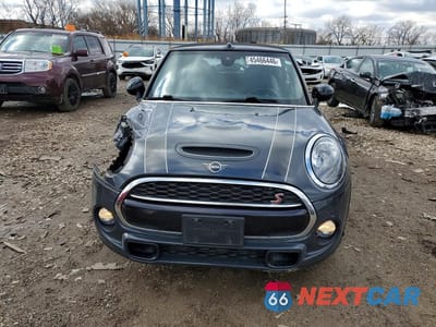 Piąte zdjęcie samochodu w środku: 2019 MINI COOPER S VIN:WMWWG9C58K3E40910 - miniatura
